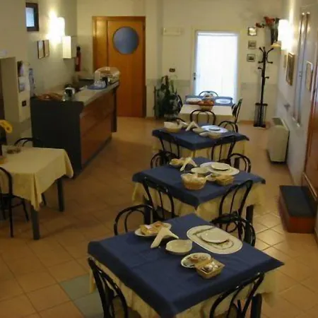 Castello Szálloda 3*