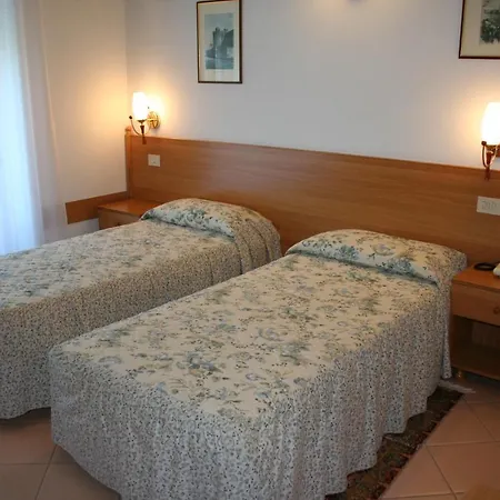 Hotel Castello 3*