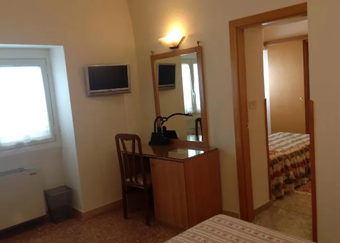 Castello מלון מסניה