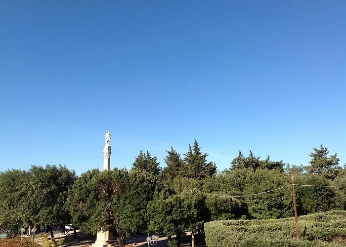 Castello 3* מסניה